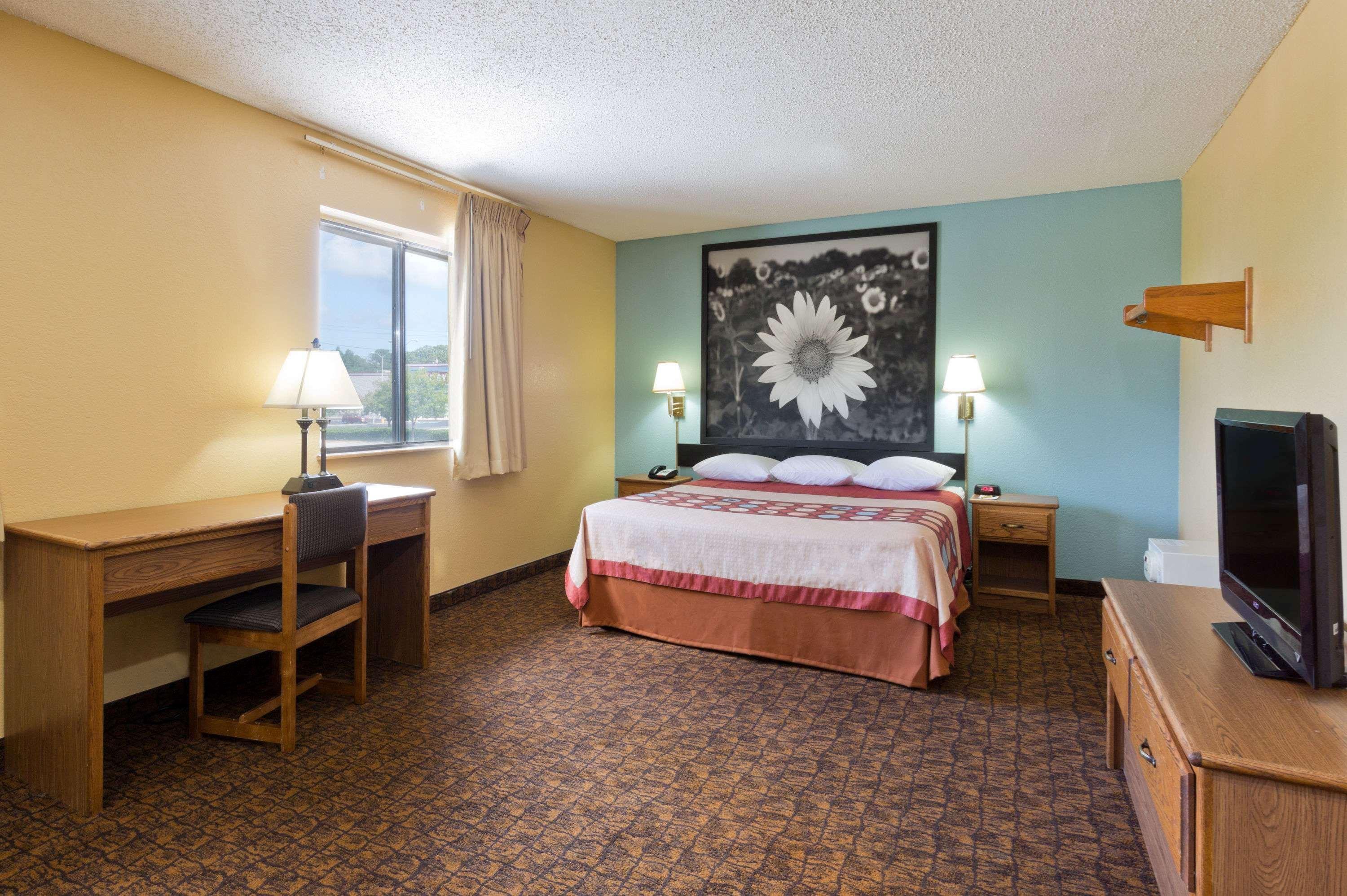 Hotel Super 8 By Wyndham Lexington Park/California Area Extérieur photo