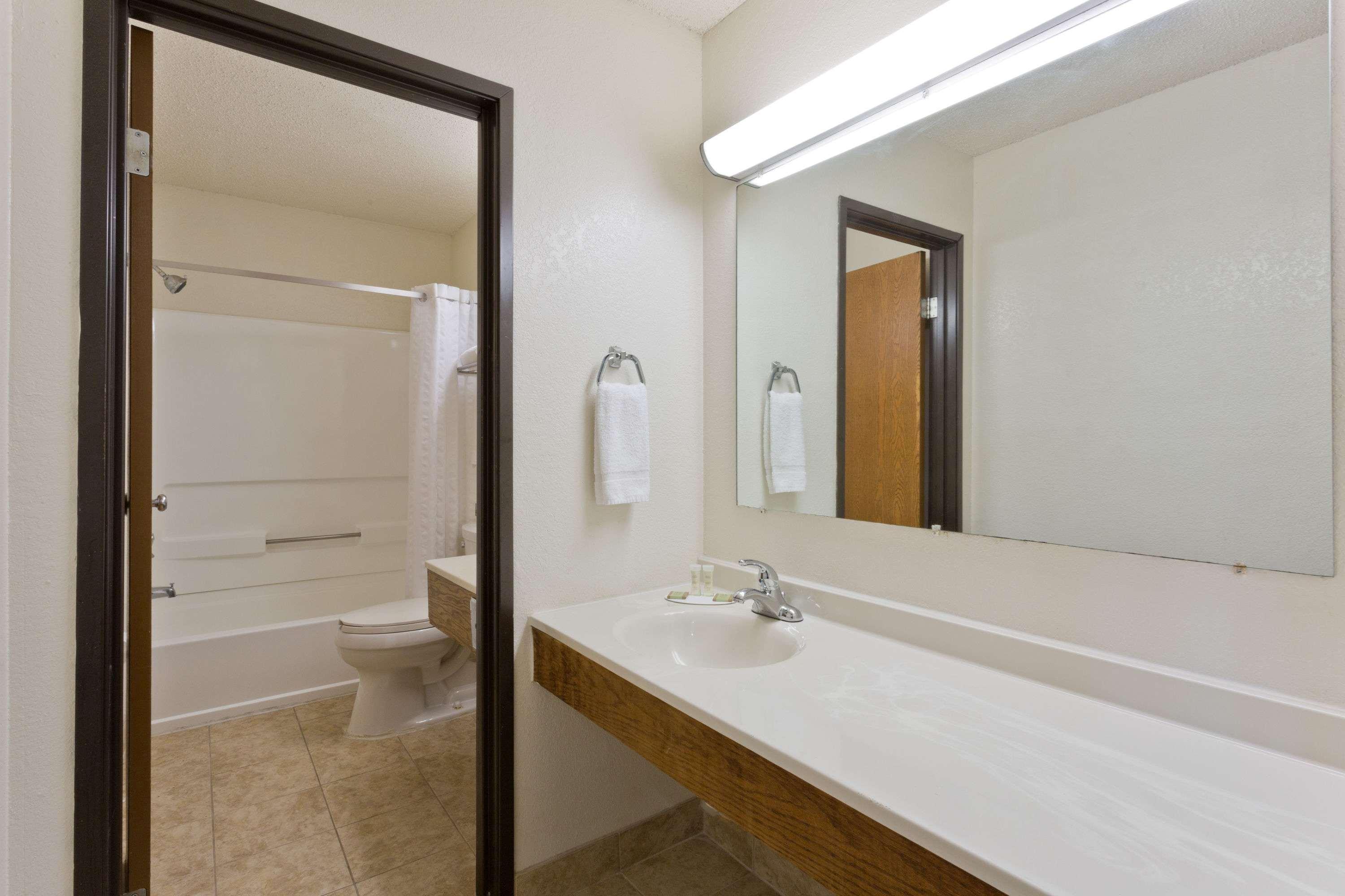 Hotel Super 8 By Wyndham Lexington Park/California Area Extérieur photo