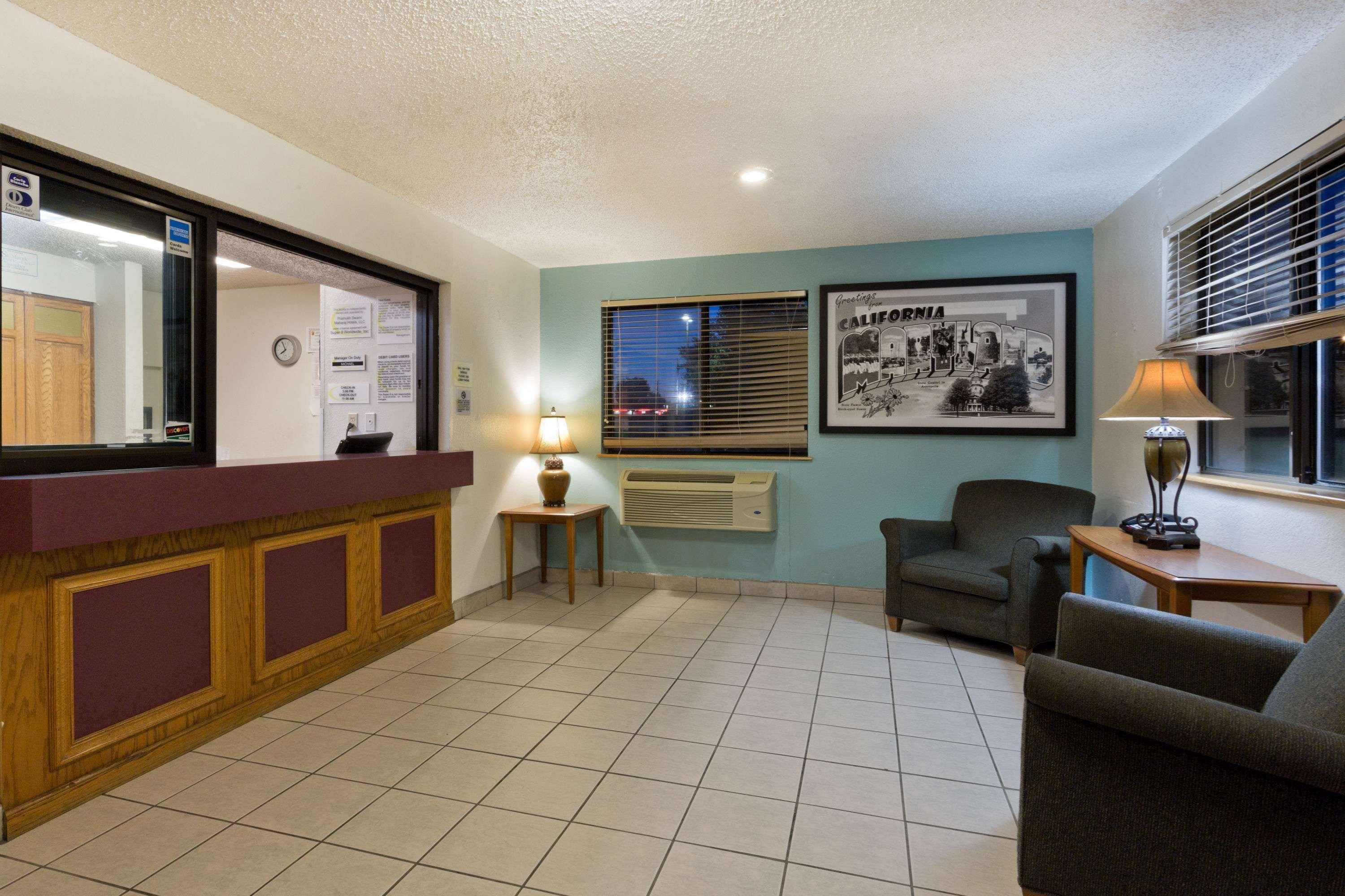 Hotel Super 8 By Wyndham Lexington Park/California Area Extérieur photo