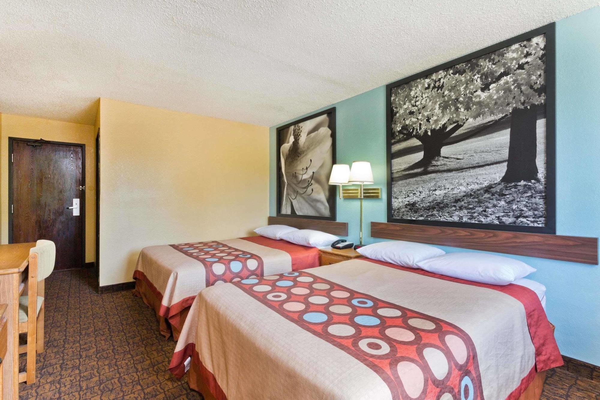 Hotel Super 8 By Wyndham Lexington Park/California Area Extérieur photo